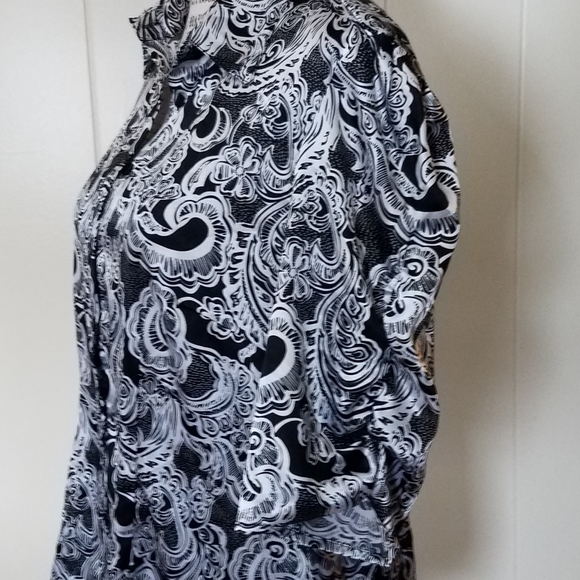 Essentials By Milano Button Blouse - Picture 7 of 7